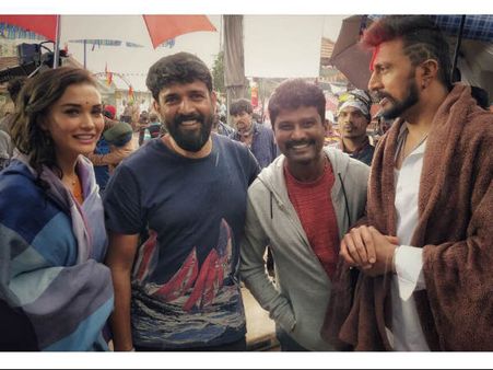 ಆಮಿ ಜಾಕ್ಸನ್ ಕಡೆಯಿಂದ 'ದಿ ವಿಲನ್' ಚಿತ್ರಕ್ಕೆ ಸಮಸ್ಯೆ!