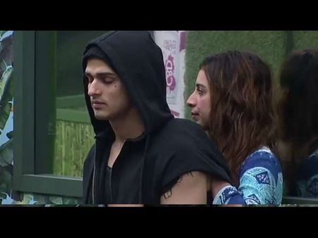 'ಬಿಗ್ ಬಾಸ್'ನಲ್ಲಿ ಎರಡನೇ ಲವ್: ಅವರಿಗಿಂತ ಇವರು ಮಾಡಿದ್ದು ಬೇರೆ.!