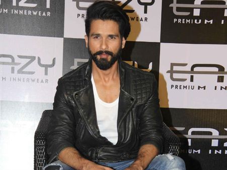 'ಏಷ್ಯಾದ ಸೆಕ್ಸಿಯಸ್ಟ್ ಮ್ಯಾನ್' ಆದ ಬಾಲಿವುಡ್ ನಟ ಶಾಹಿದ್ ಕಪೂರ್