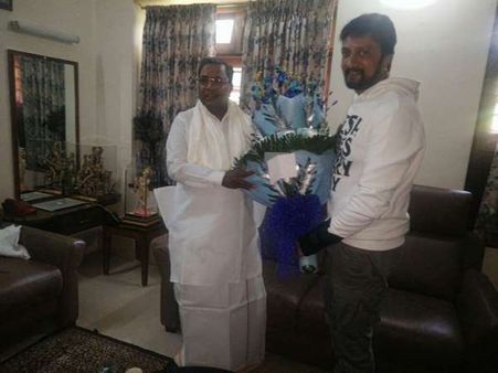 ಸಿದ್ಧರಾಮಯ್ಯ ಭೇಟಿ ಬೆನ್ನಲ್ಲೆ ರಾಜಕೀಯ ಪ್ರವೇಶ ಸುದ್ದಿ ಬಗ್ಗೆ ಸುದೀಪ್ ಮಾತು!