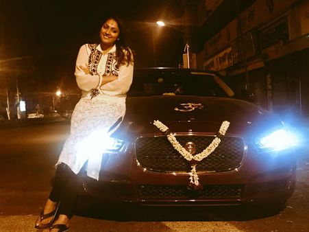 ಯಶ್ ನಂತರ ದುಬಾರಿ ಕಾರು ಖರೀದಿಸಿದ ನಟಿ ಹರಿಪ್ರಿಯಾ