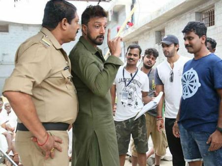 'ದಿ ವಿಲನ್' ಚಿತ್ರದ ಒಂದು ಹಾಡಿನಲ್ಲಿ ಇರ್ತಾರೆ 6 ನಾಯಕಿಯರು