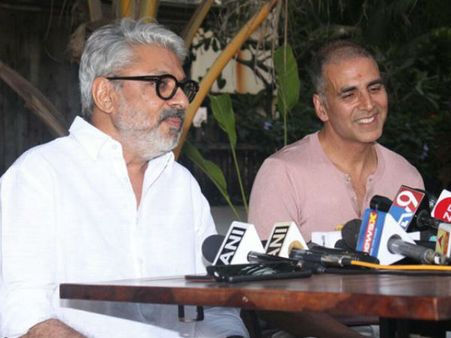 ಬನ್ಸಾಲಿಗಾಗಿ ನಿರ್ಧಾರ ಬದಲಿಸಿಕೊಂಡ ಅಕ್ಷಯ್ 'ಪ್ಯಾಡ್ ಮ್ಯಾನ್'