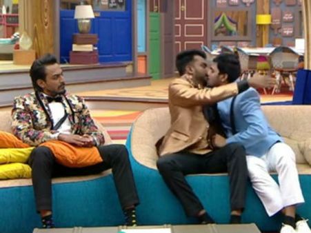 'ಬಿಗ್ ಬಾಸ್' ಸುದೀಪ್ ಮುಂದೆ ಆಗಬಾರದೊಂದು ಘಟನೆ ಆಗೋಯ್ತು.!