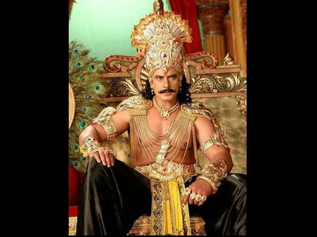 ಕೊಚ್ಚಿಕೊಳ್ಳುವ ಪರಭಾಷಿಗರಿಗೆ ಚಾಲೆಂಜಿಂಗ್ ಸ್ಟಾರ್ ದಿಟ್ಟ ಉತ್ತರ