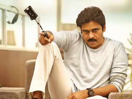 ಪವನ್ ಕಲ್ಯಾಣ್ ರನ್ನ ಮನೆಗೆ ಕಳುಹಿಸಿದ ಪೊಲಿಟಿಷಿಯನ್