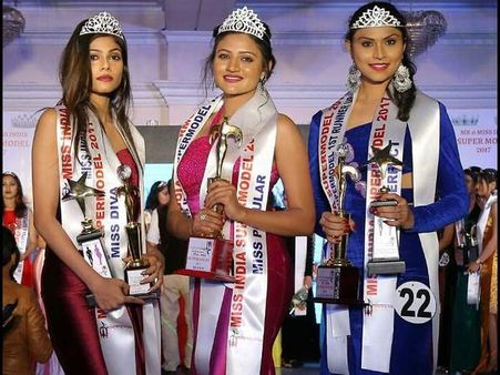 'ಮಿಸ್ ಇಂಡಿಯಾ ಸೂಪರ್ ಮಾಡೆಲ್' ಪಟ್ಟಕ್ಕೇರಿದ ಪುಟ್ಟಗೌರಿ ರಂಜನಿ