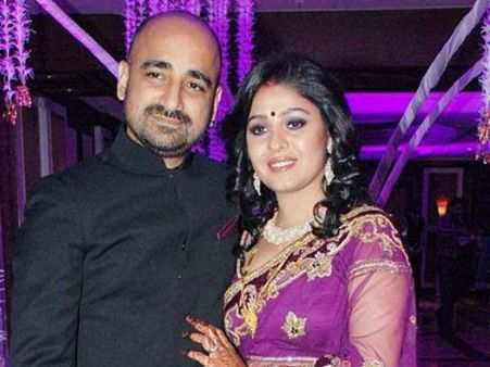 ಗಂಡು ಮಗುವಿಗೆ ಜನ್ಮ ನೀಡಿದ ಗಾಯಕಿ ಸುನಿಧಿ ಚೌಹಾಣ್