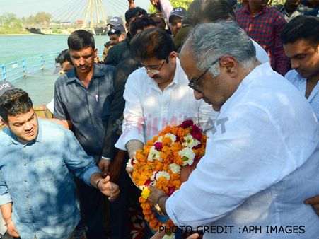 ಹರಿದ್ವಾರದಲ್ಲಿ ಶ್ರೀದೇವಿ ಅಸ್ತಿ ವಿಸರ್ಜನೆ