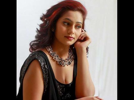 ವಿಚ್ಛೇದನಕ್ಕಾಗಿ ಕೋರ್ಟ್ ಮೆಟ್ಟಿಲೇರಿದ ನಟಿ ಚೈತ್ರಾ