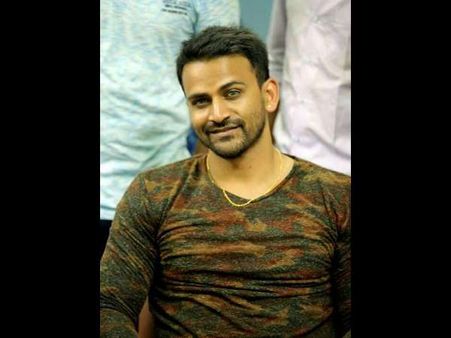 ಸಿನಿಮಾ ನೋಡಿ ಡಾಲಿ ಕೈಗೆ ಹಣ ಕೊಟ್ಟ ಪ್ರೇಕ್ಷಕ