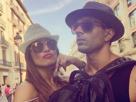 ಗರ್ಭಿಣಿ ಅಂತ ಸುಮ್ ಸುಮ್ನೆ ಗಾಸಿಪ್ ಹಬ್ಬಿಸುವವರ ವಿರುದ್ಧ ಬಿಪಾಶಾ ಸಿಡಿಮಿಡಿ!