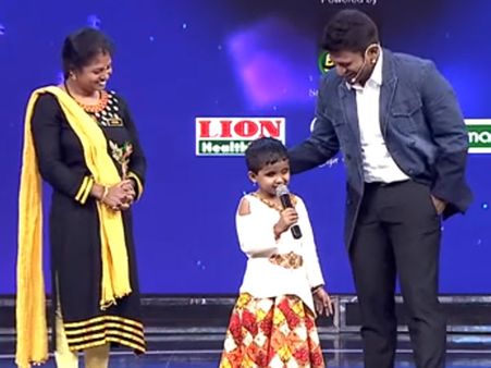 ಅಪ್ಪು ಮುಂದೆ ನಡೆದ ಮನಕಲಕುವ ಘಟನೆ : ಮಾನವೀಯತೆ ಮೆರೆದ ಮುಸ್ಲಿಂ ಕುಟುಂಬ