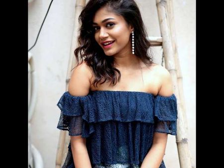 'ಅಂಡರ್ ವರ್ಲ್ಡ್' ಹುಡುಗಿಯ ಸೌಂದರ್ಯಕ್ಕೆ ಮನಸೋತ ನೆಟ್ಟಿಗರು