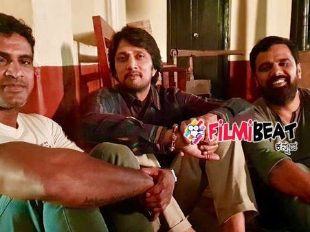 ಸಿಂಪಲ್ ಸುದೀಪ ಈ ರೀತಿಯ ಬಟ್ಟೆ ತೊಟ್ಟು 11 ವರ್ಷ ಆಗಿತ್ತು