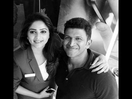 ರಾತ್ರೋರಾತ್ರಿ ಬಂದ ಒಂದು ಫೋನ್ ಕಾಲ್ ನಿಂದ ಅಪ್ಪು ಚಿತ್ರಕ್ಕೆ ಕಮಿಟ್ ಆದ ರಚಿತಾ.!