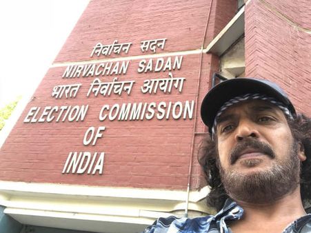 ದೆಹಲಿಯಲ್ಲಿ ಉಪೇಂದ್ರ : 'ಉತ್ತಮ ಪ್ರಜಾಕೀಯ ಪಾರ್ಟಿ' ನೋಂದಣಿ ಪ್ರಕ್ರಿಯೆ