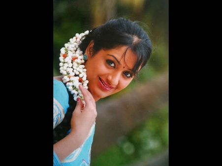 ಖ್ಯಾತ ಸಿನಿಮಾ ನಟಿ ಹೆಸರಿನಲ್ಲಿ ನಕಲಿ ಬ್ಯಾಂಕ್ ಅಕೌಂಟ್