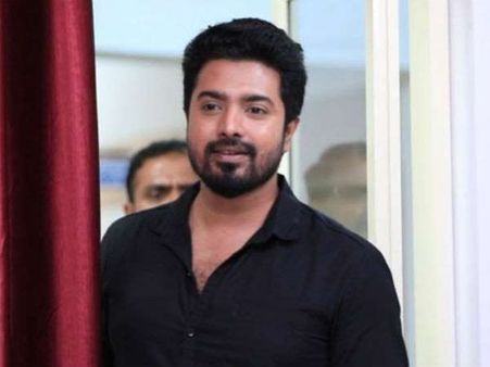 'ಅವನಿ' ಅಲ್ಲಿರಲ್ಲ, ಚಾಲೆಂಜ್ ಮಾಡ್ತೀರಾ.? ಬೇಕಾದರೆ ಬೆಟ್ ಕಟ್ಟಿ.!