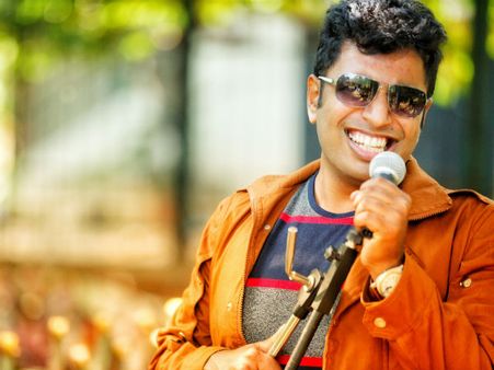 ಸಾಫ್ಟ್ ವೇರ್ ನಿಂದ ಸಂಗೀತ : ಲ್ಯಾಪ್ ಟಾಪ್ ಬಿಟ್ಟು ಕೀಬೋರ್ಡ್ ಹಿಡಿದ ಅಭಿಲಾಷ್