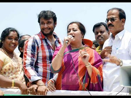 ದರ್ಶನ್ 'ಬಾಸ್' ಎಂದು ಬಾಯ್ತುಂಬ ಕರೆದ ಸುಮಲತಾ