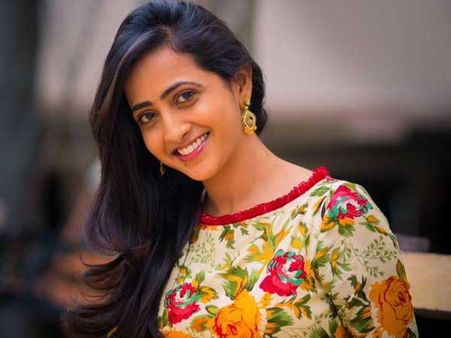 ಅಮೇರಿಕಾದಲ್ಲಿ 'ನಟಿಯರ' ವೇಶ್ಯಾವಾಟಿಕೆ: 'ನಿರೂಪಕಿ' ಬಿಚ್ಚಿಟ್ಟ ಸ್ಫೋಟಕ ಸಂಗತಿ