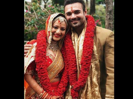 ಸದ್ದಿಲ್ಲದೆ ಮದುವೆ ಆದ ಮಿಥುನ್ ಚಕ್ರವರ್ತಿ ಪುತ್ರ ಮಿಮೋಹ್.!