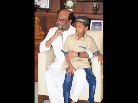 ಪುಟ್ಟ ಬಾಲಕನ ಪ್ರಮಾಣಿಕತೆಗೆ ಮರುಳಾದ ರಜನಿಕಾಂತ್