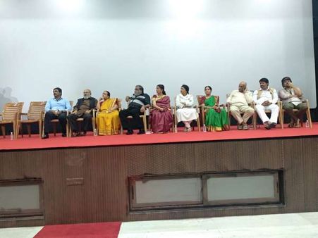 'ನಾಗರಹಾವು' ಚಿತ್ರದ ಹೊಸ ಅವತಾರವನ್ನು ಕೊಂಡಾಡಿದ ಗಣ್ಯರು