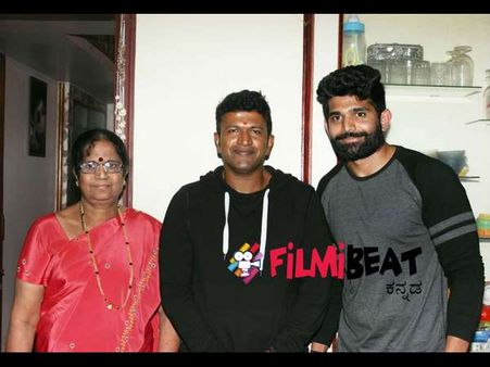 ಶಬರಿಯಂತೆ ಕಾದಿದ್ದ ಶಿಕ್ಷಕಿಯ ಕನಸು ನನಸು ಮಾಡಿದ ಪವರ್ ಸ್ಟಾರ್