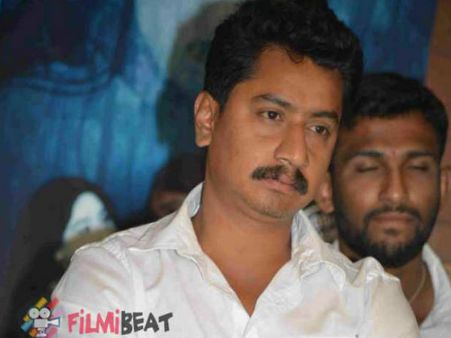 ಸಂತೋಷ್ ಥಿಯೇಟರ್ ನಲ್ಲಿ ತಲೆ ತಿರುಗಿ ಬಿದ್ದ ನಟ ಸಂಚಾರಿ ವಿಜಯ್