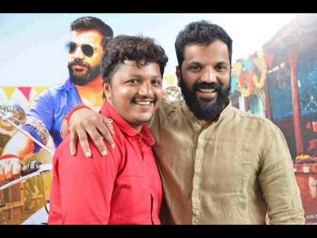 'ಅಯೋಗ್ಯ'ನ ಹೋರಾಟಕ್ಕೆ ಸಂದ ಜಯ: ಹೈದರಾಬಾದ್ ನಲ್ಲಿ ಕನ್ನಡ ಚಿತ್ರ ಪ್ರದರ್ಶನ