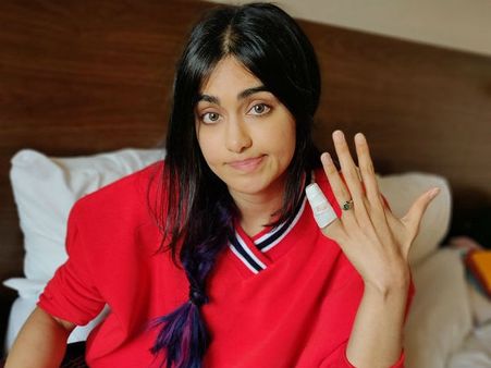 ಕೈಬೆರಳಿಗೆ ಪೆಟ್ಟು ಮಾಡಿಕೊಂಡ ಪುನೀತ್ ನಾಯಕಿ ಅದಾ ಶರ್ಮಾ.!