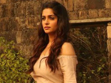 'ಬಿಗ್ ಬಾಸ್'ಗೆ ಬರಲು ಈ ನಟಿಗೆ ಇಷ್ಟೊಂದು ದುಡ್ಡು ಕೊಡಬೇಕಾ.?