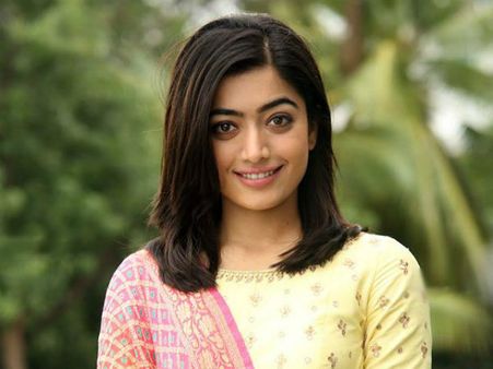 ಎರಡು ಸಿನಿಮಾ ಹಿಟ್ ಆಗ್ತಿದ್ದಂತೆ ರಶ್ಮಿಕಾ ಸಂಭಾವನೆ ಗಗನಕ್ಕೇರಿದೆ.!