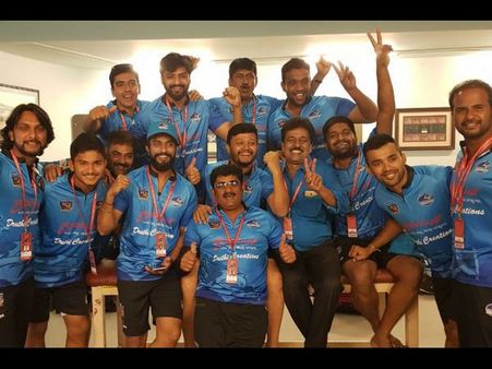 ಕೆಸಿಸಿ 2018 ಟ್ರೋಫಿಗೆ ಮುತ್ತಿಟ್ಟ ಗೋಲ್ಡನ್ ಸ್ಟಾರ್ ಗಣೇಶ್ ಹುಡುಗ್ರು