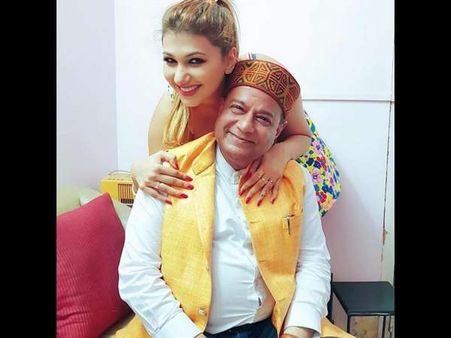 ಶಾಕಿಂಗ್ ವಿಡಿಯೋ: ಎಲ್ಲರಿಗೂ ಕಾಗೆ ಹಾರಿಸಿ 'ಬಿಗ್ ಬಾಸ್' ಮನೆಗೆ ಬಂದ್ರಾ ಜಸ್ಲೀನ್.?