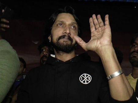 ಕಿಚ್ಚ ಸುದೀಪ್ ಗೆ ಟ್ವಿಟ್ಟರ್ ನಲ್ಲಿ ಹರಿದುಬಂದ ಶುಭಾಶಯಗಳ ಮಹಾಪೂರ