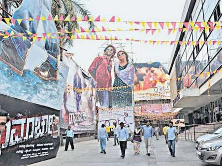 ನಾಳೆ ಭಾರತ್ ಬಂದ್ : ಗೊಂದಲದಲ್ಲಿರುವ ಚಿತ್ರರಂಗ