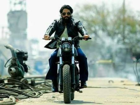 ಹಿಸ್ಟರಿ ರಿಪೀಟ್ಸ್: ಅಂದು ರವಿಚಂದ್ರನ್, ಇಂದು ಯಶ್ 'ಕೆಜಿಎಫ್'