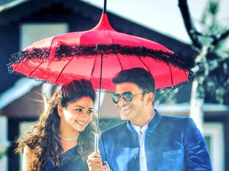 'ನಟಸಾರ್ವಭೌಮ' ಕಡೆಯಿಂದ ಇಂದು ಸಂಜೆ 6.30ಕ್ಕೆ ಸರ್ಪ್ರೈಸ್.!