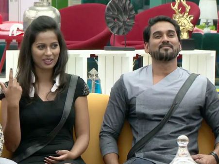 ಅಕ್ಷತಾ ಜೊತೆ ಅಂಟಿಕೊಂಡೇ ಇರುವ ರಾಕೇಶ್ ಗೆ ಬಿಸಿ ಮುಟ್ಟಿಸಿದ 'ಬಿಗ್ ಬಾಸ್' ಸ್ಪರ್ಧಿಗಳು.!