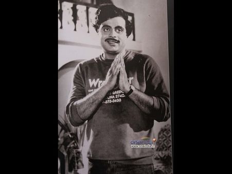 ಹುಡುಗಿಯರನ್ನು ಚುಡಾಯಿಸಿದ್ದಕ್ಕೆ ಪೊಲೀಸರಿಂದ ಅಂಬಿಗೆ ಬಿದ್ದಿತ್ತು 15 ರೂ ದಂಡ.!