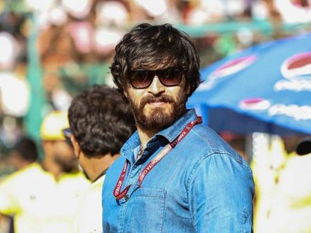 ಇಶಾನ್ ಎರಡನೇ ಚಿತ್ರದ ನಿರ್ದೇಶಕರು ಯಾರು?