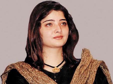 ಖ್ಯಾತ ಗಾಯಕಿ ವಸುಂಧರ ದಾಸ್ ಗೆ ಕ್ಯಾಬ್ ಚಾಲಕನಿಂದ ನಿಂದನೆ