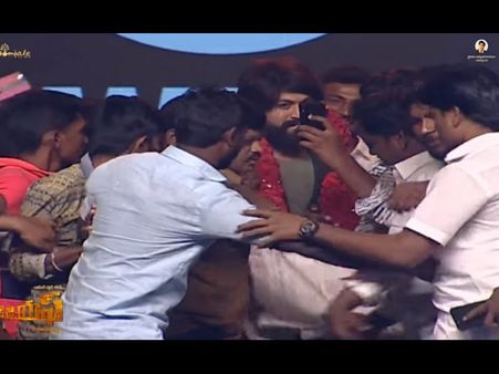 ಸೆಲ್ಫಿಗಾಗಿ ಯಶ್ ಮೇಲೆ ಮುಗಿಬಿದ್ದ ತೆಲುಗು ಮಂದಿ