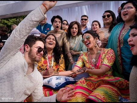 ಹಿಂದೂ ಸಂಪ್ರದಾಯದಂತೆ ನಡೆದ ಪ್ರಿಯಾಂಕ ಚೋಪ್ರಾ - ನಿಕ್ ವಿವಾಹ