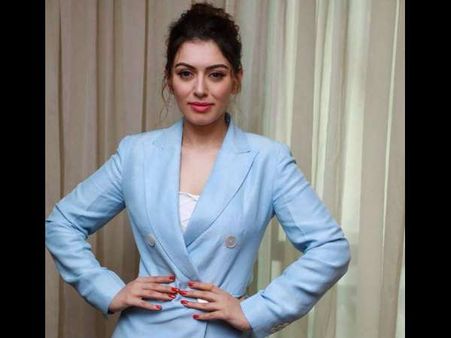 'ಬಿಂದಾಸ್' ಹುಡುಗಿ ಹನ್ಸಿಕಾ ಮೇಲೆ ಕೇಸ್ ದಾಖಲು