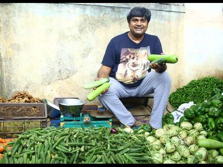 ವಿಜಯನಗರದ ಫುಟ್ ಪಾತ್ ನಲ್ಲಿ ರಂಗಾಯಣ ರಘು ತರಕಾರಿ ಮಾರಿದ್ದು ಯಾಕೆ.?