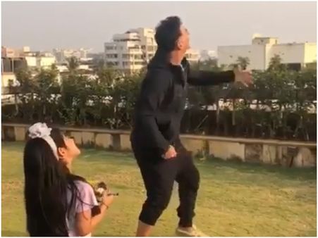 ಮಗಳ ಜೊತೆ ಸೇರಿ ಗಾಳಿಪಟ ಹಾರಿಸಿದ ಅಕ್ಷಯ್ ಕುಮಾರ್